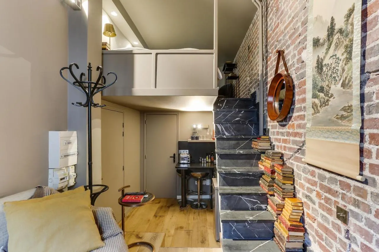 Apartment Bail Mobilite Appartement, Place Vendome, Opera Paris France